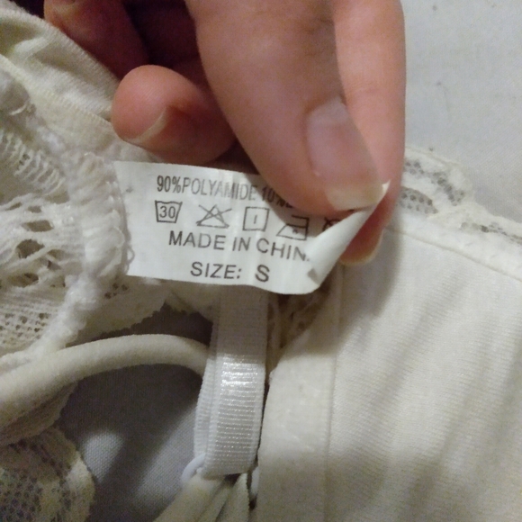 Bundle of white, maroon, and black shein bralettes women size small - Picture 4 of 4